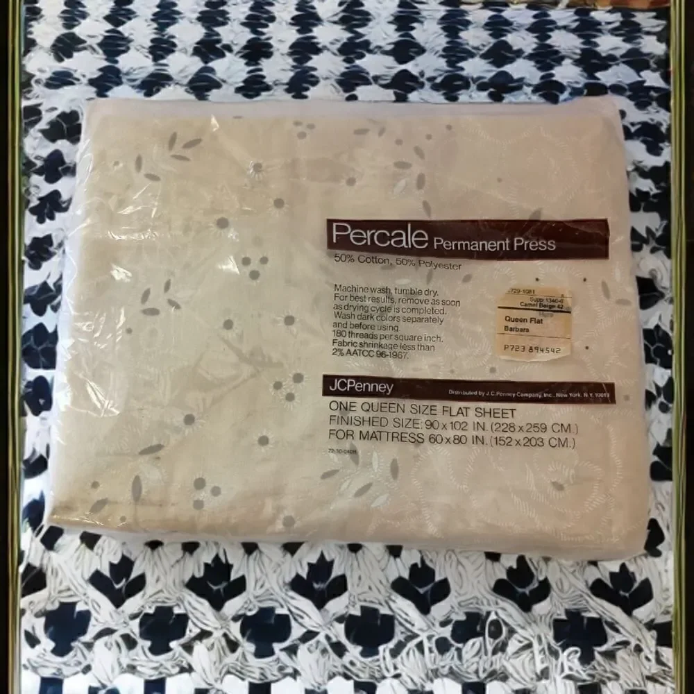 JCPenney Percale Queen Flat Sheet Ivory Color Vintage 80s 90s Cottage Farmhouse.